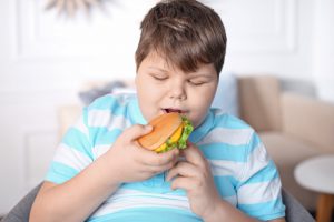 obesidad infantil - hamburguesa